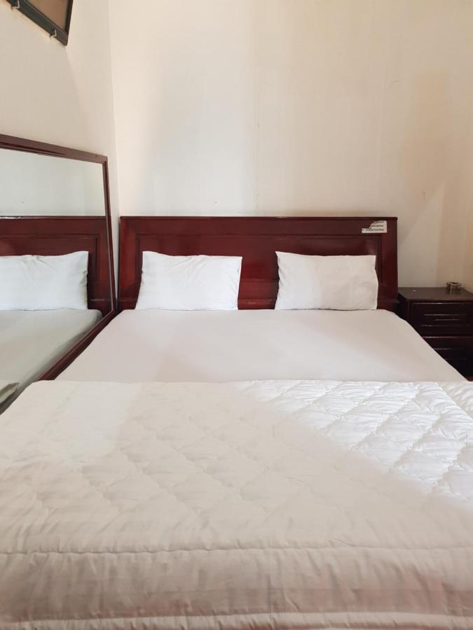 Khách sạn Khach San Nhat Quynh Anh *
